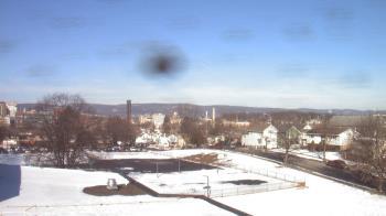 Weather camera view of Heights Murray ES.