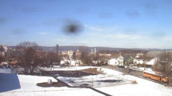 Weather camera view of Heights Murray ES.