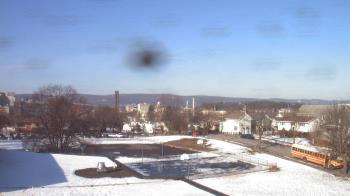 Weather camera view of Heights Murray ES.