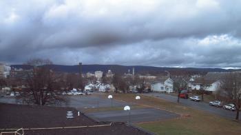 Weather camera view of Heights Murray ES.