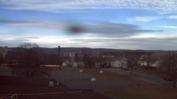 Weather camera view of Heights Murray ES.