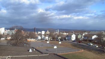 Weather camera view of Heights Murray ES.