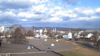 Weather camera view of Heights Murray ES.