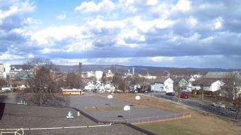 Weather camera view of Heights Murray ES.