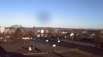 Weather camera view of Heights Murray ES.