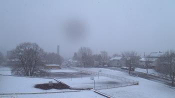 Weather camera view of Heights Murray ES.