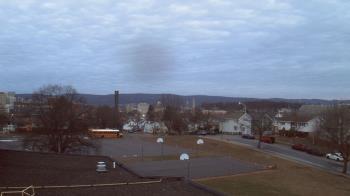 Weather camera view of Heights Murray ES.