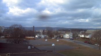 Weather camera view of Heights Murray ES.