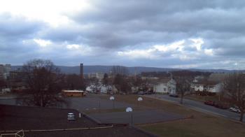 Weather camera view of Heights Murray ES.