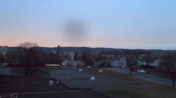 Weather camera view of Heights Murray ES.