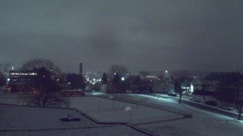 Weather camera view of Heights Murray ES.