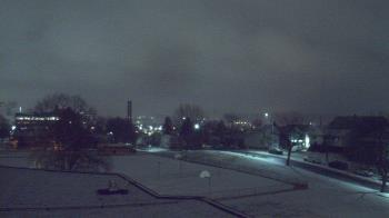 Weather camera view of Heights Murray ES.