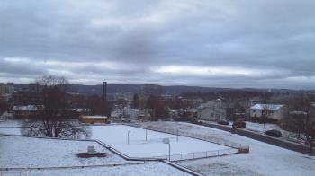 Weather camera view of Heights Murray ES.