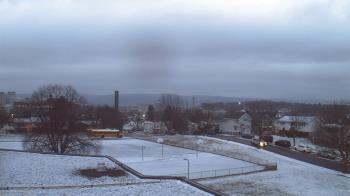 Weather camera view of Heights Murray ES.