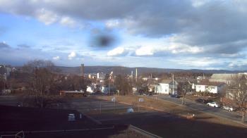 Weather camera view of Heights Murray ES.