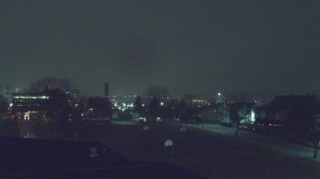 Weather camera view of Heights Murray ES.