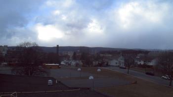 Weather camera view of Heights Murray ES.