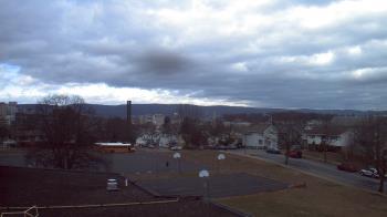 Weather camera view of Heights Murray ES.