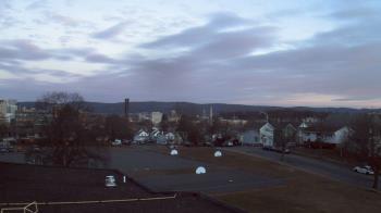 Weather camera view of Heights Murray ES.