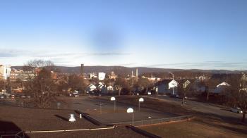 Weather camera view of Heights Murray ES.