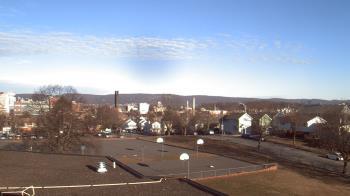 Weather camera view of Heights Murray ES.