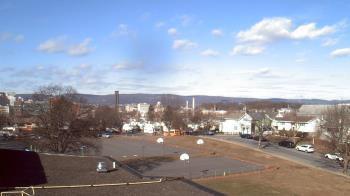Weather camera view of Heights Murray ES.