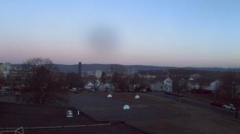 Weather camera view of Heights Murray ES.