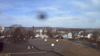 Weather camera view of Heights Murray ES.