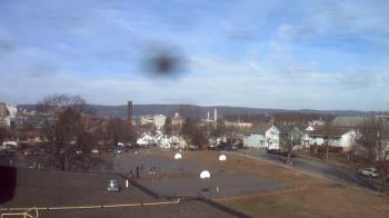 Weather camera view of Heights Murray ES.