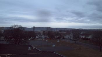 Weather camera view of Heights Murray ES.