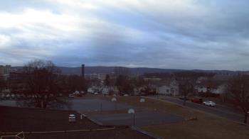 Weather camera view of Heights Murray ES.