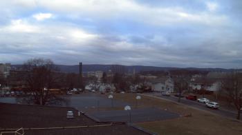 Weather camera view of Heights Murray ES.