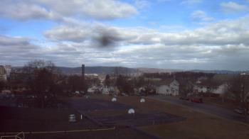 Weather camera view of Heights Murray ES.