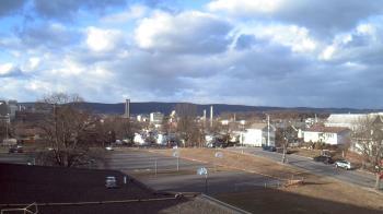 Weather camera view of Heights Murray ES.