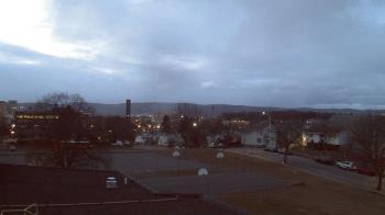 Weather camera view of Heights Murray ES.