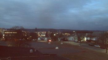 Weather camera view of Heights Murray ES.