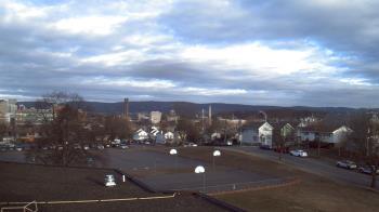 Weather camera view of Heights Murray ES.