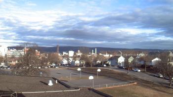 Weather camera view of Heights Murray ES.