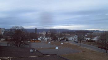 Weather camera view of Heights Murray ES.