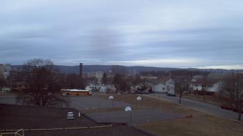 Weather camera view of Heights Murray ES.