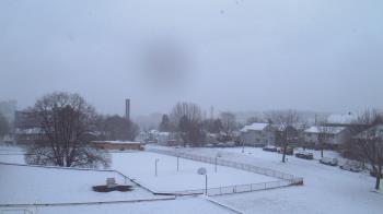 Weather camera view of Heights Murray ES.