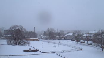 Weather camera view of Heights Murray ES.