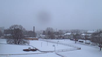 Weather camera view of Heights Murray ES.