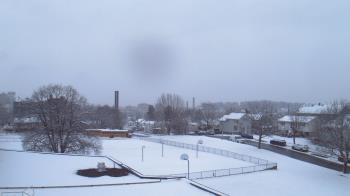 Weather camera view of Heights Murray ES.