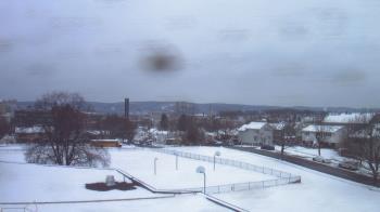 Weather camera view of Heights Murray ES.