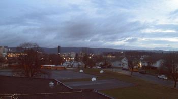 Weather camera view of Heights Murray ES.