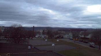 Weather camera view of Heights Murray ES.