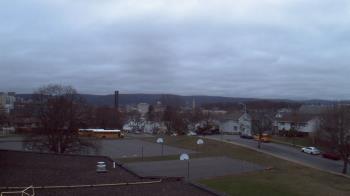 Weather camera view of Heights Murray ES.