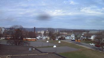 Weather camera view of Heights Murray ES.