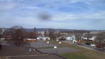 Weather camera view of Heights Murray ES.